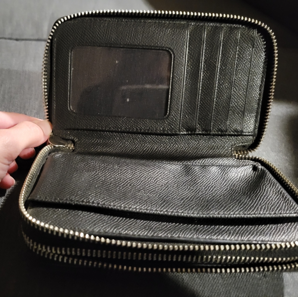 Pebbled leather coach wallet - Picture 2 of 3